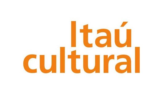 Logo: Em letras laranjas, Itaú e abaixo, cultural.